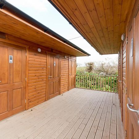 Yha Treyarnon Bay Hostel Padstow Exterior foto